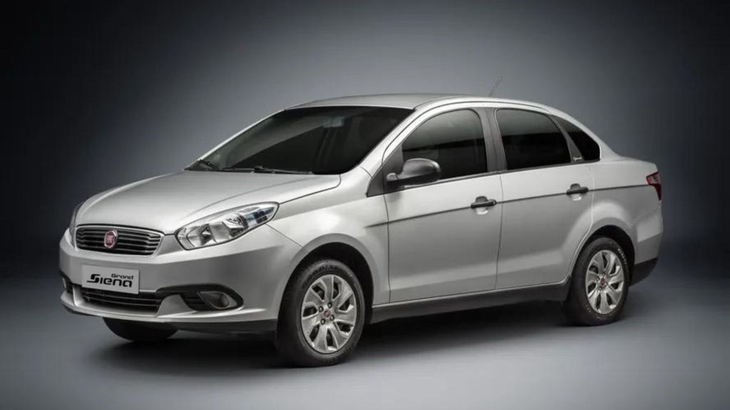 siena carro até 15 mil reais