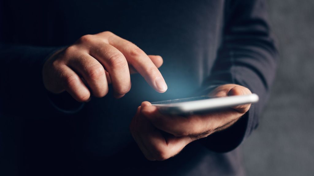 como saber se meu celular foi clonado e se proteger de golpes