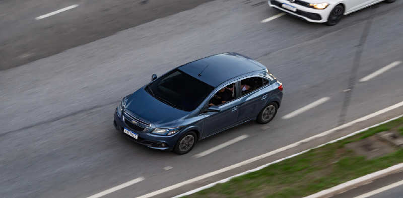 Carros automáticos até 50 mil, Onix